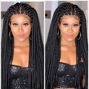 Box braid on a frontal. Length is 28 inches. Black